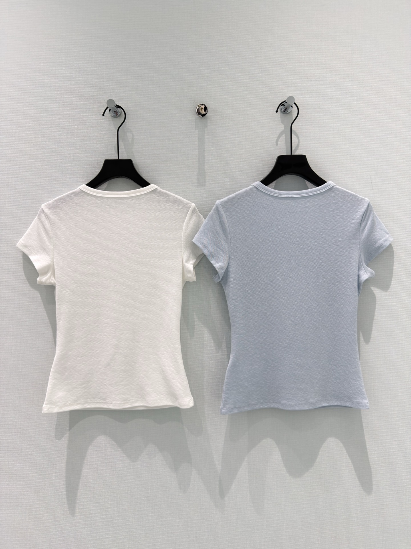 Women's short sleeves